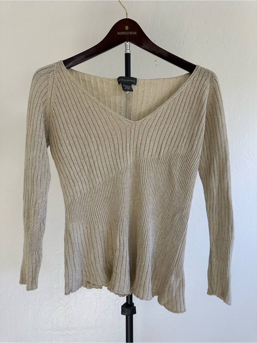 Banana Republic Women's Ribbed V-Neck Sweater in Beige